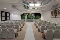 Aquarius Casino Resort