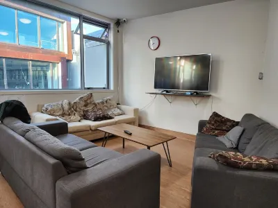 Newton Lodge Auckland Hotels in 