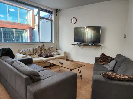 Newton Lodge Auckland Отели рядом с достопримечательностью «Кафедральный собор Холи Тринити»