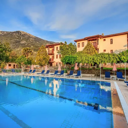 Mese Suites