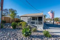 Luxe 3Br Retreat • Pool & Spa, SoCal Haven