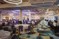 Detroit Marriott at the Renaissance Center Hotels in Detroit