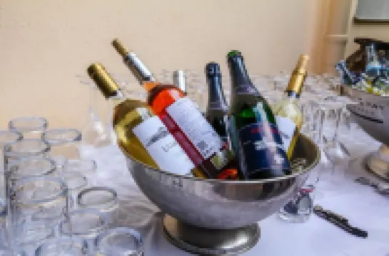 บีเอส ลักซ์ชัวรี่อพาร์ทเมนท์