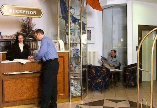 호텔 콘체르티노 즐라타 후사