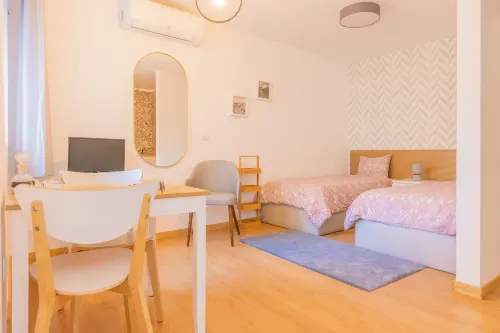 Porto Island Hotels in Lordelo do Ouro