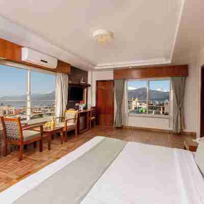 博卡拉山景飯店 Rooms