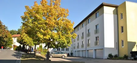 Heidehotel Lubast Отели в г. Бад-Дюбен