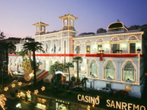 กาซาเซฟฟิริโน โรงแรมในซานเรโม