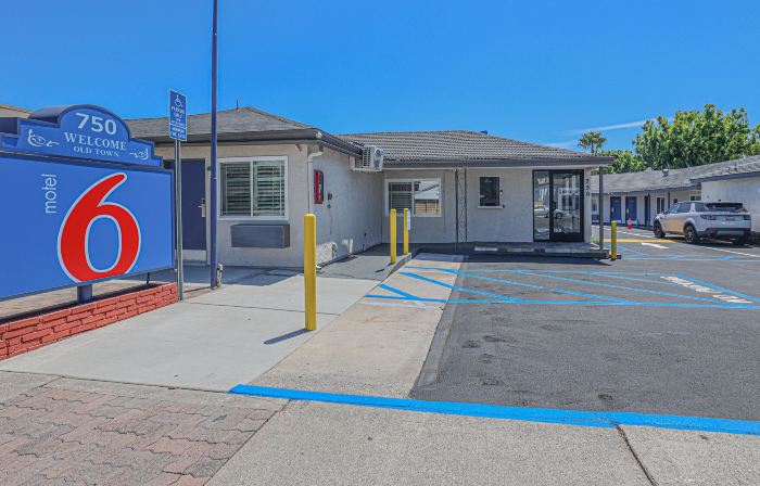 Motel 6 Tustin, CA – Orange County
