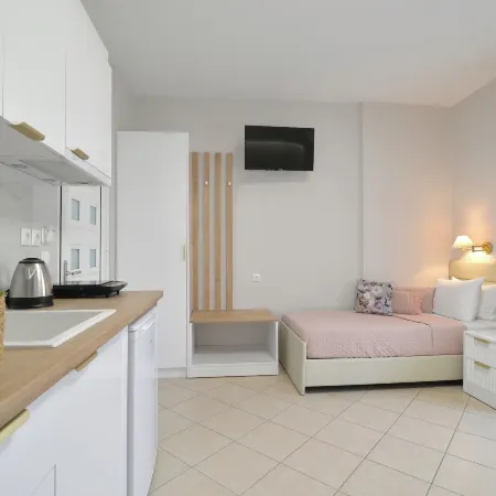 Irida Apartments