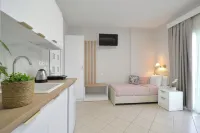 Irida Apartments - Mountain view
