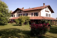 Agriturismo Cascina Papa Mora Hotel a Montà