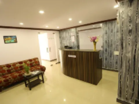 Motel la Grandeur Hotels in Mapusa