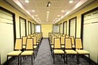 Golden Crown Old City Hotel - พร้อมอาหารเช้า