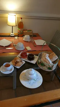 Manoir de Tireveste Отели в г. Ли-Э-Микс