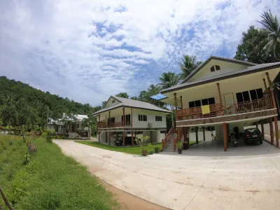 Tara Resort Hotels in Ang Thong