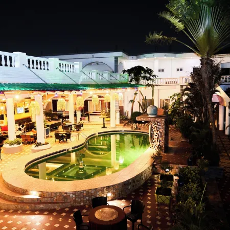 Grand Casamora