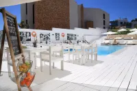 Hotel Zhero - Beach