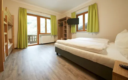 Holiday Lodge Central