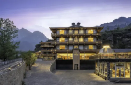 Palchan Hotel and Spa, A Member of Radisson
