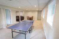 Peaceful Hilltop Retreat Near Keuka Lake & Wine Trails