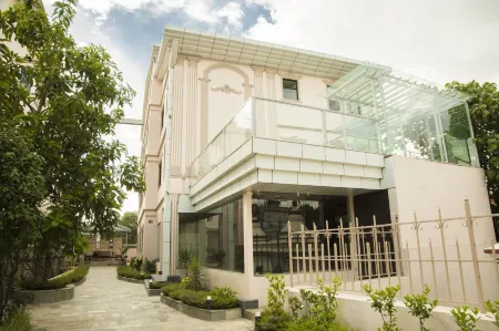 Sarovar Residency Serviced Apartment Отели рядом с достопримечательностью «Golden Temple»