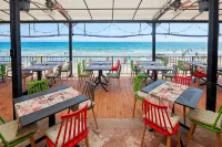 Gardenia Beach Palace Aparthotel Hotel di Pomorie