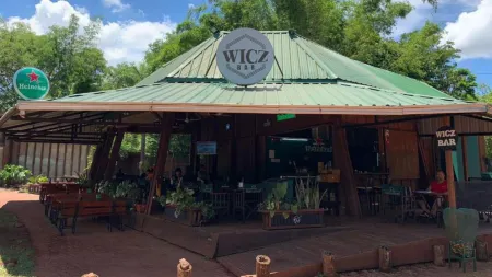 Wicz Apart Iguazú Отели рядом с достопримечательностью «Centro de Eventos y Convenciones del Iguazu»