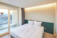 LE BLEU NAKSAN HOTEL