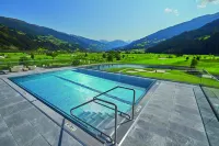 Sportresidenz Zillertal - 4 Sterne Superior - Pools