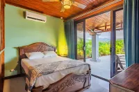Kaluma Macaw Farmstay Villa