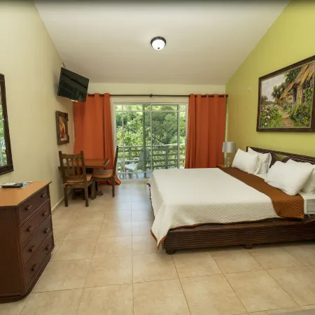 Jarabacoa River Club & Resort