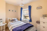 Host & Stay - West Street Cottage Hotels near Cromer Beach