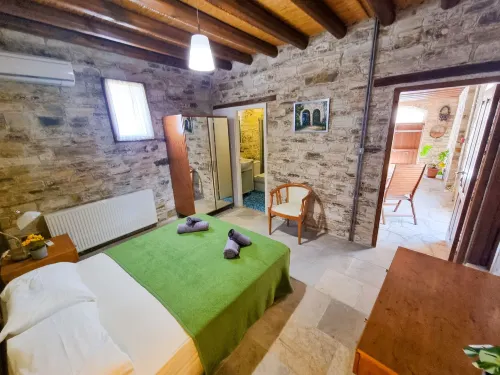 Skarinou's Landhouse Poolside Apartment Hotels in Kalavasos