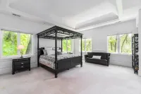 Wedding Venue - Maison D'artagnan on Pimmit Run - Great for Extended Stays Hotels in McLean