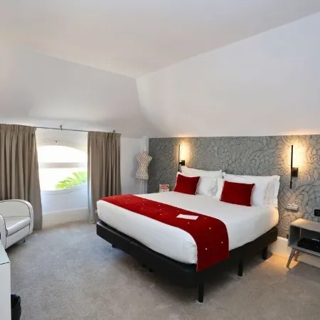 Mariposa Hotel Malaga