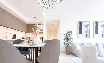 Burj Crown Luxurious 2Bedroom Balcony