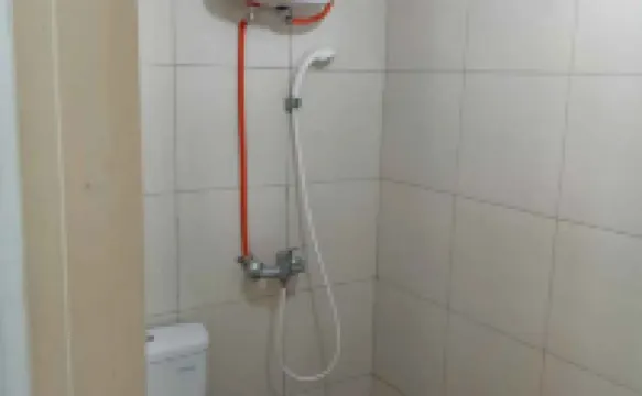 Studio Plus at Apartment Tanglin Surabaya (Miracle)