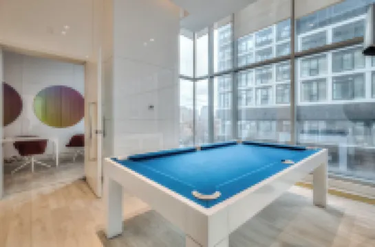 INFIVILLA Suites Eaton Center
