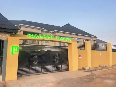 Paradise Haven Hotel Отели в г. Шагаму