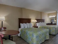 Barefoot Mailman Hotels near Old Pro Golf