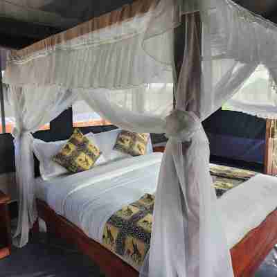 Endeem Mara Resort Rooms