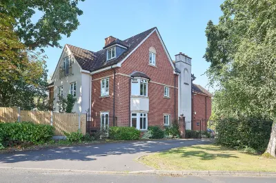 Host & Stay - Danford Court Hotel dekat Solihull Hospital