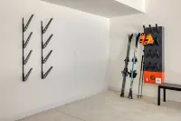 Parkview Mountain House Luxury Ski Home w/ Hot Tub Near Trails & Downtown