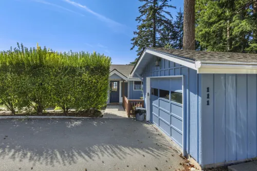 Captain's Retreat Hotels in Mason County