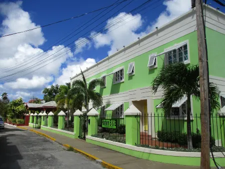 Harlem B & B Отели в г. Dover