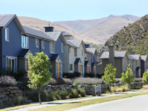 Arrowfield Apartments Hotels in Arrowtown