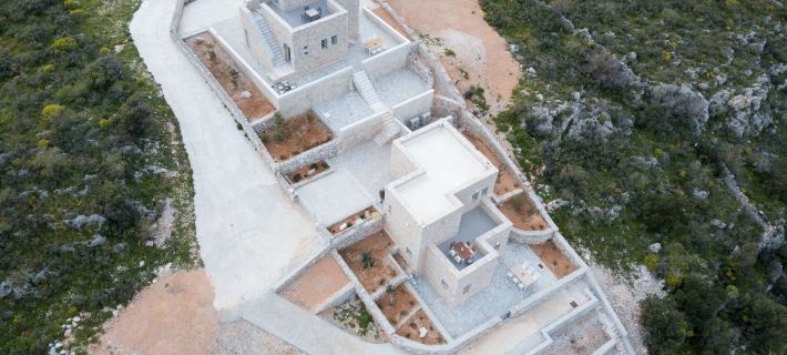 Vorino Luxury Villas Hotels in Itilo