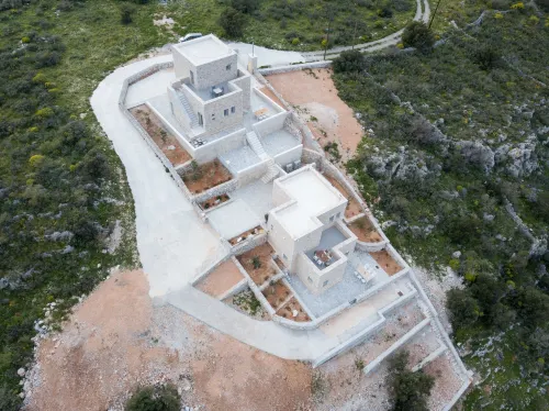 Vorino Luxury Villas - Homestays