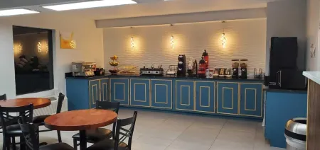 Excellent Inn & Suites